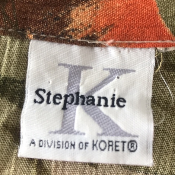 Stephanie K button down Hawaiian shirt - Picture 6 of 10